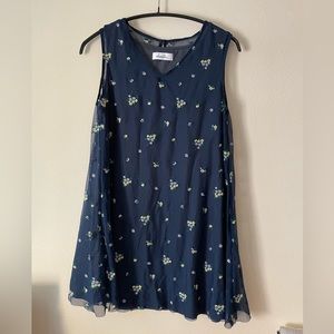 Summer dress with embroider